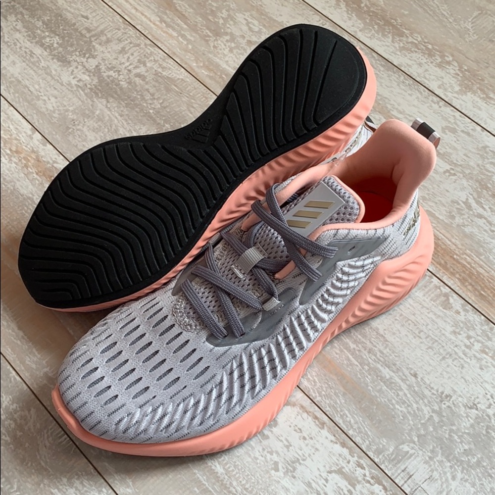 NWT Adidas Alphabounce Running shoes - Picture 9 of 10